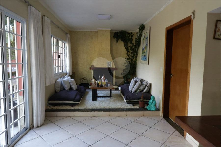 Casa à venda com 3 suítes no condomínio Parque Imperial da Cantareira, Mairiporã - SP