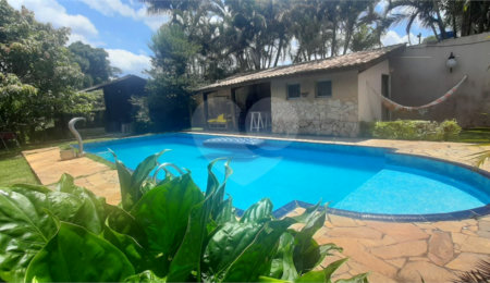 Casa à venda com 3 quartos, sendo 2 suítes,  em São Vicente, Mairiporã, SP