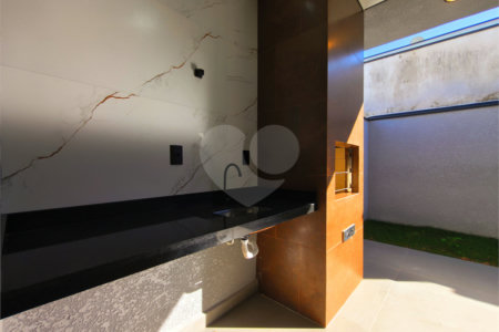 Casa à venda com 3 quartos, sendo 1 suíte, no condomínio Horto Florestal Villagio, Sorocaba - SP