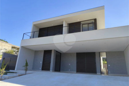 Casa à venda com 3 suítes no condomínio Recanto das Palmas, Vinhedo - SP