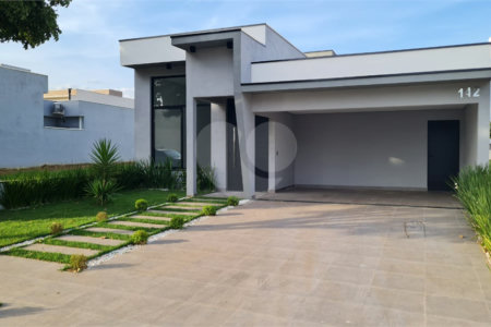 Casa à venda com 3 quartos, sendo 2 suítes, no condomínio Campos do Conde Ii, Paulínia - SP