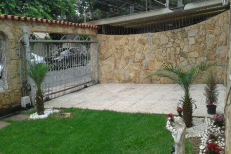 Sobrado à venda com 5 quartos, sendo 1 suíte, em Vila Mazzei, São Paulo, SP