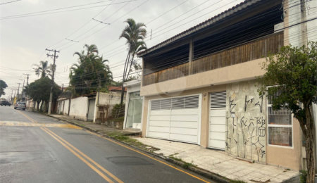 Casa Térrea à venda com 3 quartos, sendo 1 suíte,  em Sitio Paredão, Ferraz de Vasconcelos, SP