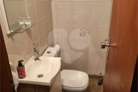 Sobrado à venda com 3 quartos, sendo 1 suíte, em Jardim Franca, São Paulo, SP