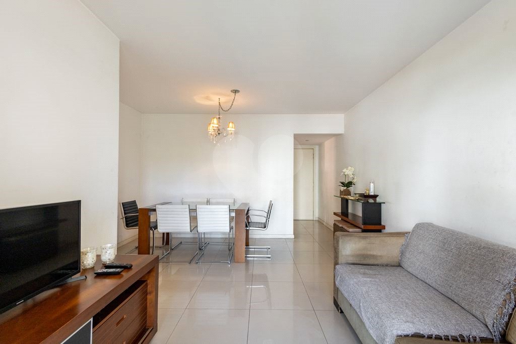 Apartamento à venda com 3 quartos, sendo 1 suíte, em Perdizes, São Paulo, SP