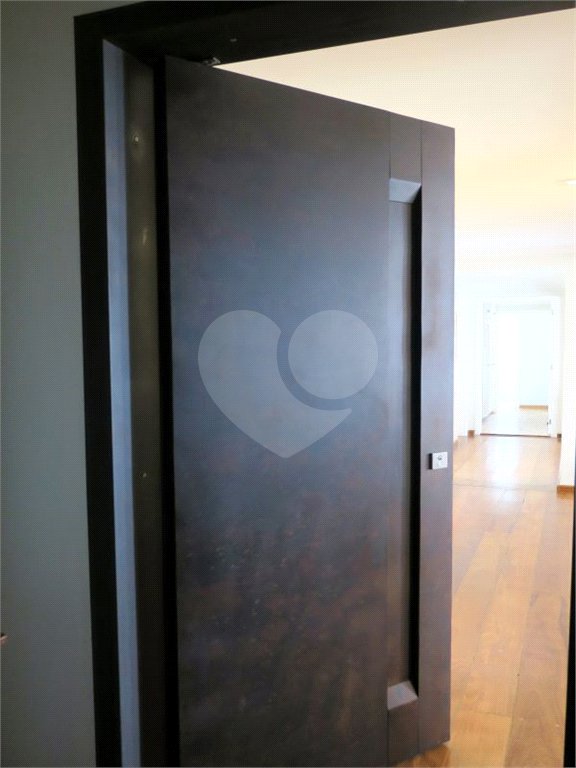 Apartamento à venda com 4 quartos, sendo 3 suítes,  em Jardim Monte Kemel, São Paulo, SP