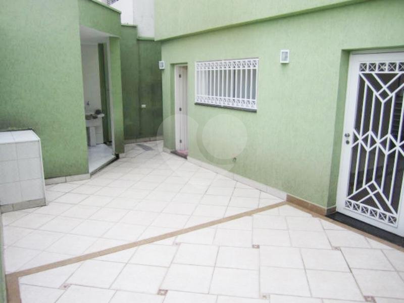 Casa à venda com 4 quartos, sendo 2 suítes, em Moema, São Paulo, SP