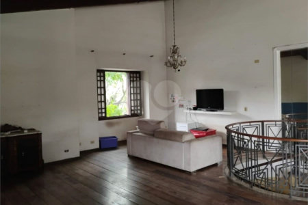 Casa à venda com 7 quartos, sendo 2 suítes,  em Brooklin Paulista, São Paulo, SP