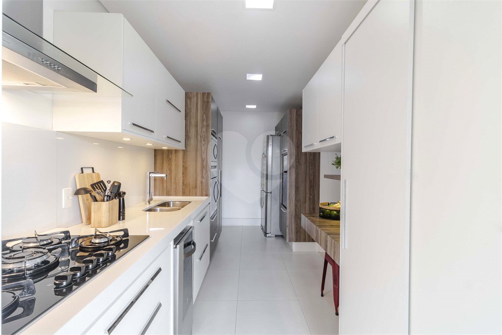 Apartamento à venda com 3 suítes em Brooklin, São Paulo, SP
