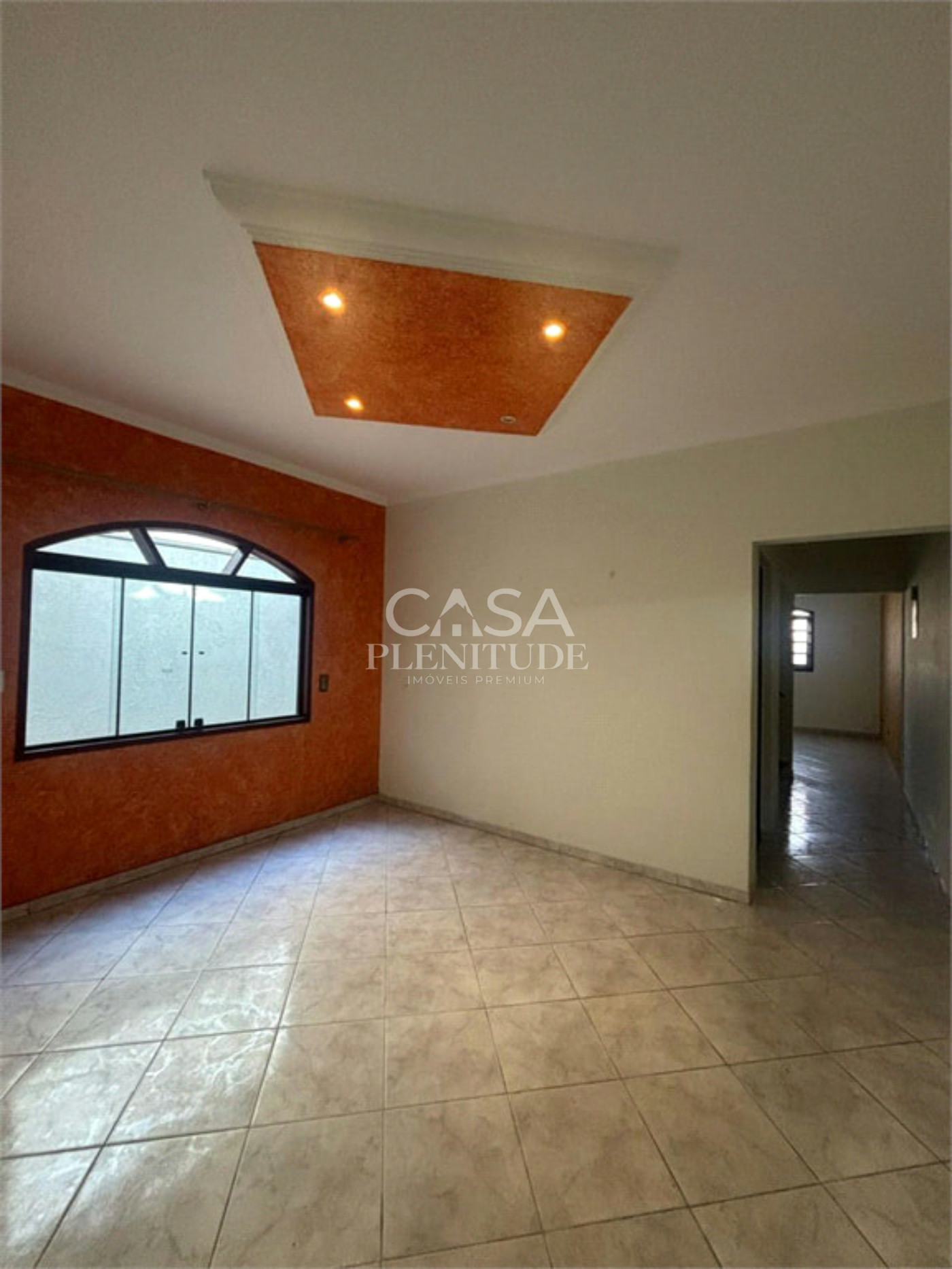 Sobrado à venda com 3 quartos, sendo 1 suíte, em Wanel Ville, Sorocaba, SP
