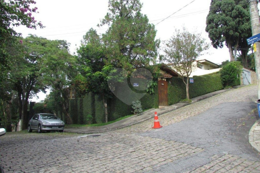 Casa Térrea à venda com 3 quartos, sendo 1 suíte, em Horto Florestal, São Paulo, SP
