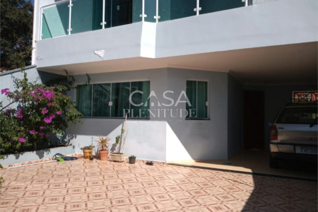Sobrado à venda com 3 quartos, sendo 1 suíte,  em Wanel Ville, Sorocaba, SP