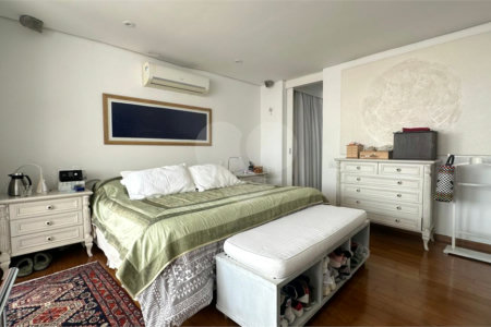 Apartamento à venda com 3 quartos, sendo 2 suítes, em Jardim Paulista, São Paulo, SP