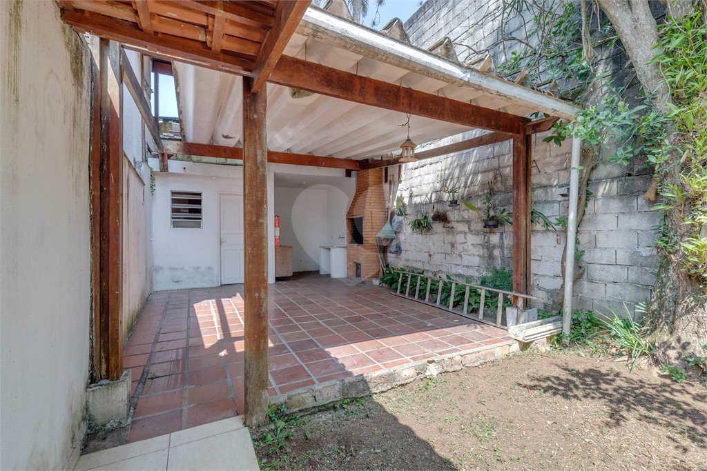 Sobrado à venda com 2 quartos em Chácara Monte Alegre, São Paulo, SP