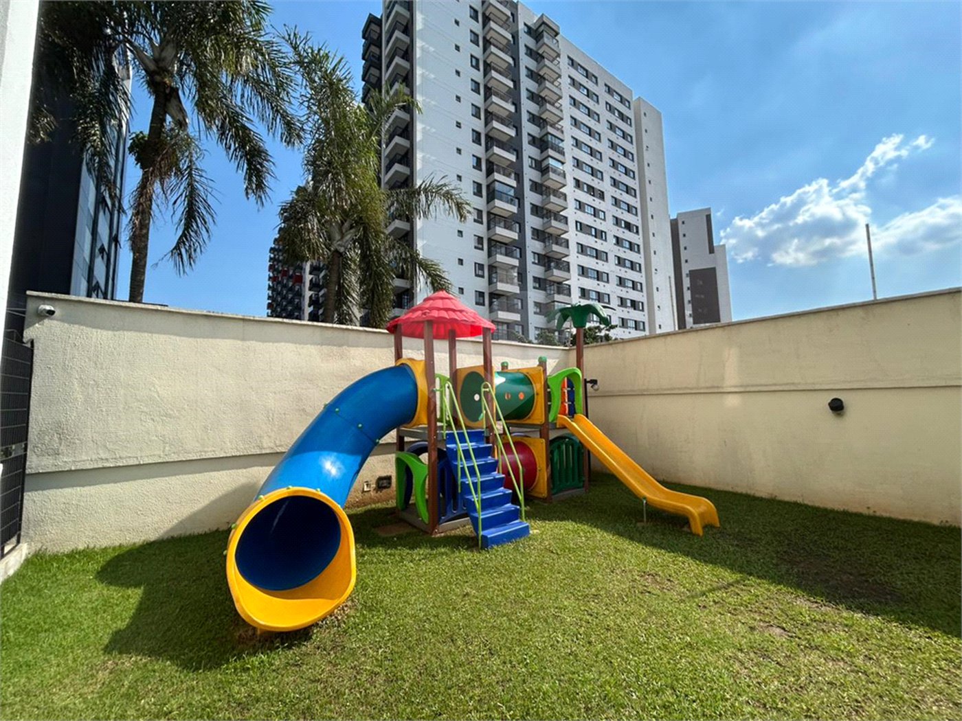 Apartamento à venda com 3 quartos, sendo 1 suíte,  em Planalto Paulista, São Paulo, SP