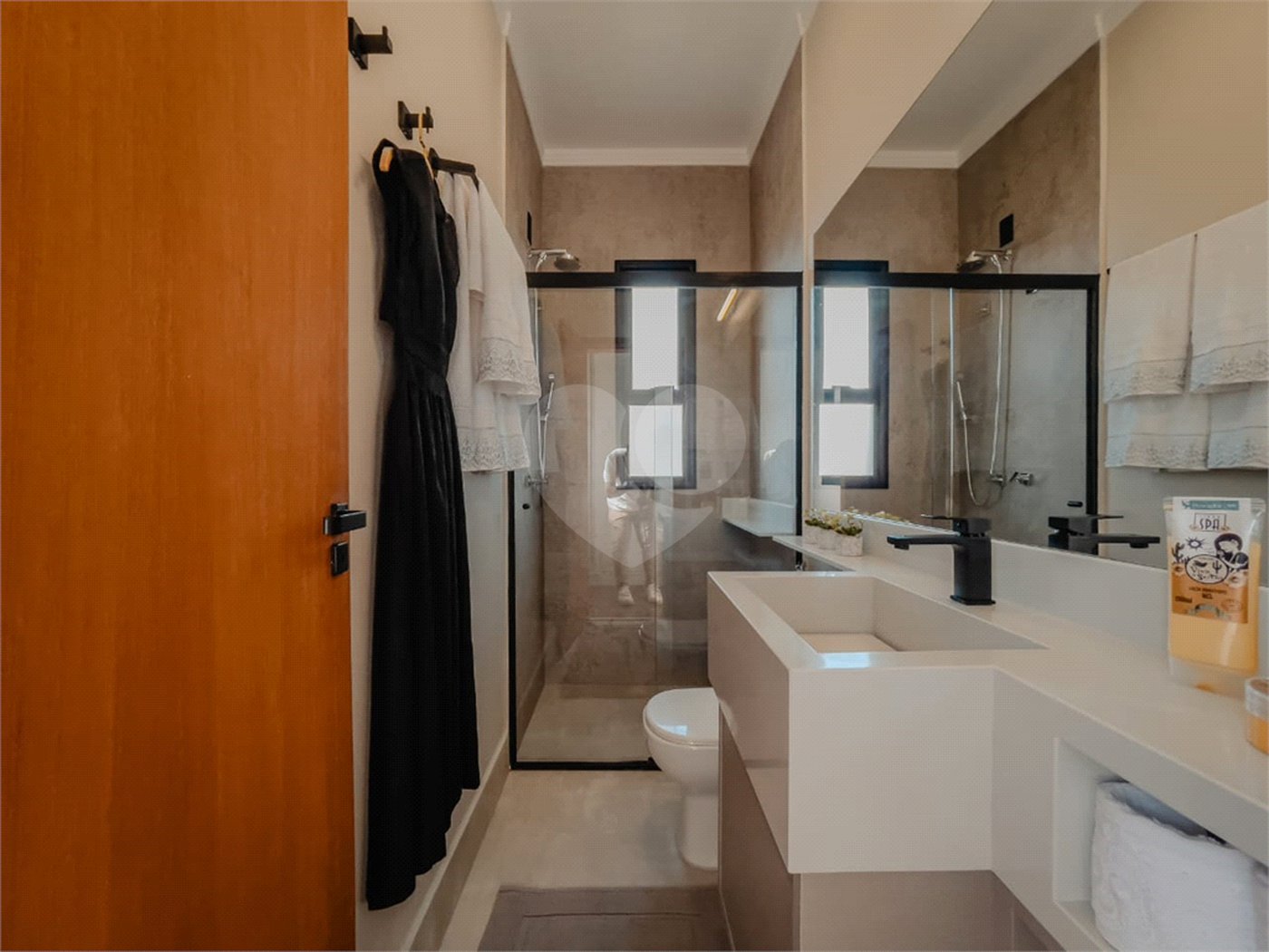 Casa à venda com 3 suítes no condomínio Residencial Viena, Indaiatuba - SP
