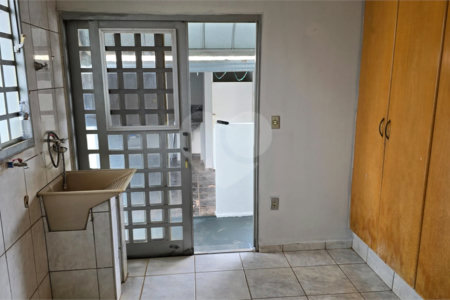 Casa à venda com 2 quartos, sendo 1 suíte, em Vila Suconasa, Araraquara, SP