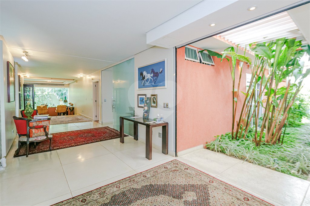Casa Térrea à venda com 5 suítes em Alto da Boa Vista, São Paulo, SP
