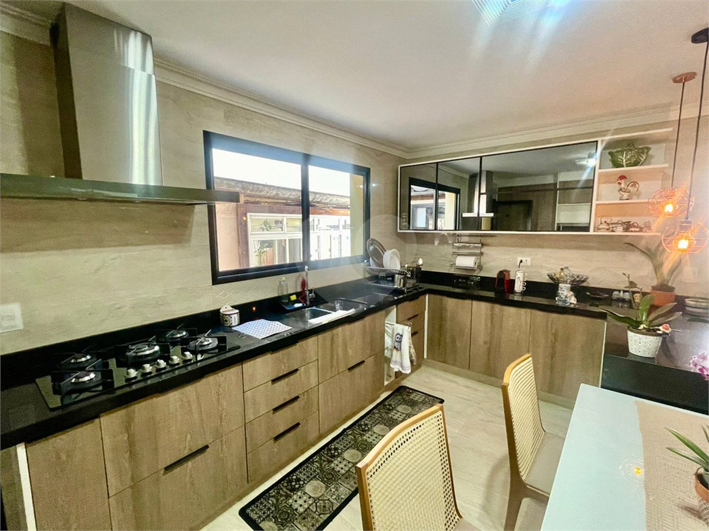 Casa à venda com 3 quartos, sendo 1 suíte, em Santana, São Paulo, SP