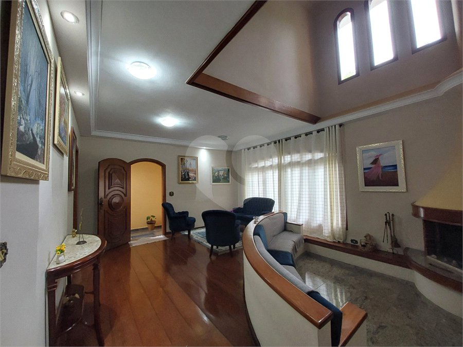 Casa à venda com 3 suítes em Vila Pereira Barreto, São Paulo, SP