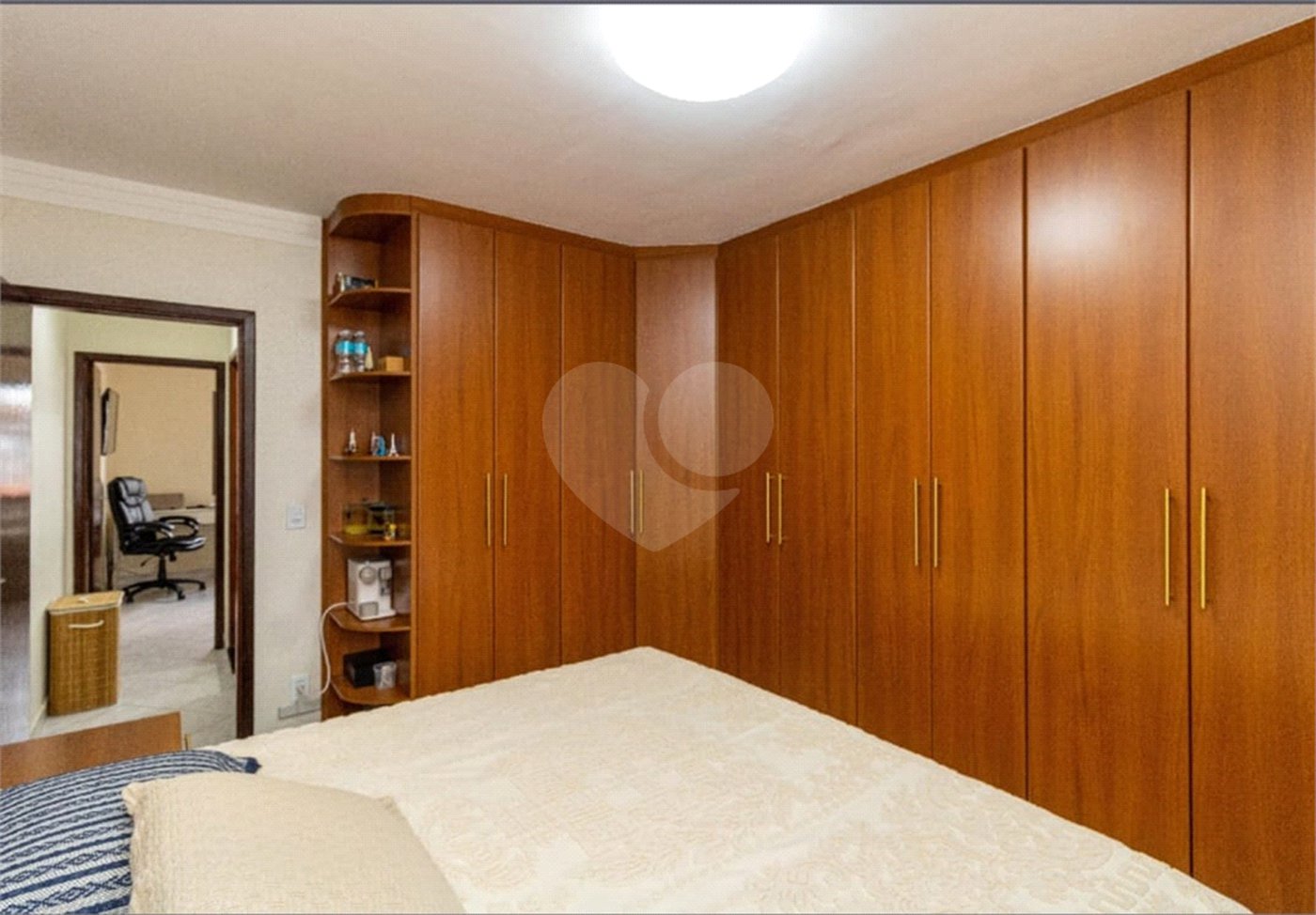 Casa à venda com 2 quartos, sendo 1 suíte, no condomínio Colina de Goiás, São Paulo - SP