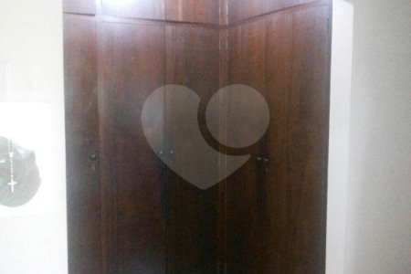 Sobrado à venda com 3 quartos, sendo 1 suíte,  em Granja Julieta, São Paulo, SP