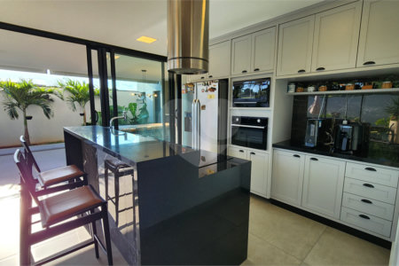 Casa à venda com 3 suítes no condomínio Campos do Conde I e II, Sorocaba - SP