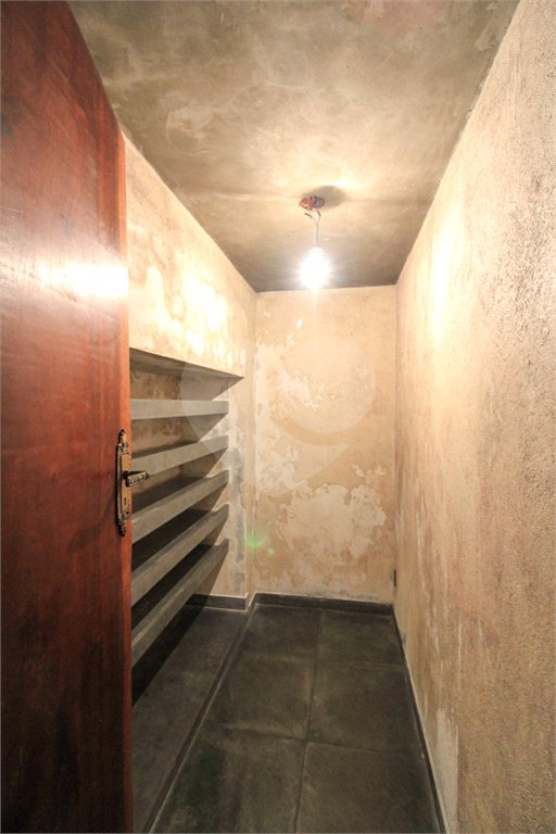 Casa à venda com 5 quartos, sendo 3 suítes, em Jardim São Bento, São Paulo, SP