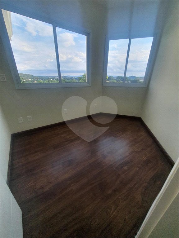 Casa à venda com 5 quartos, sendo 4 suítes, no condomínio Sol Vinhedo, Vinhedo - SP