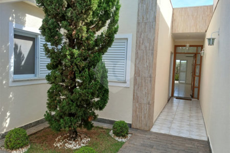 Casa à venda com 3 quartos, sendo 1 suíte, no condomínio Golden Park Residence II, Sorocaba - SP