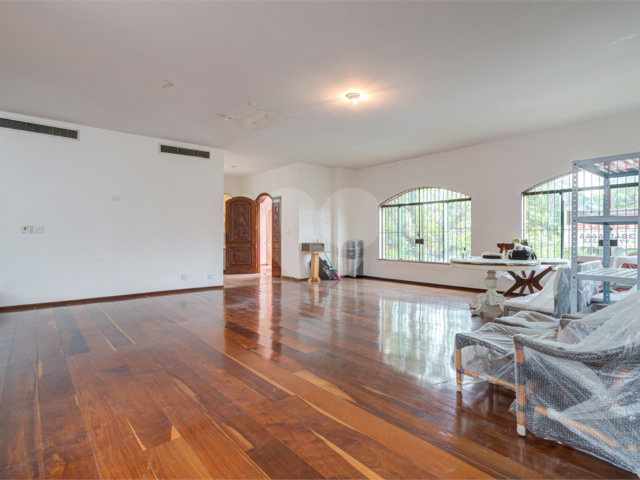 Casa à venda com 5 suítes em Jardim Prudência, São Paulo, SP