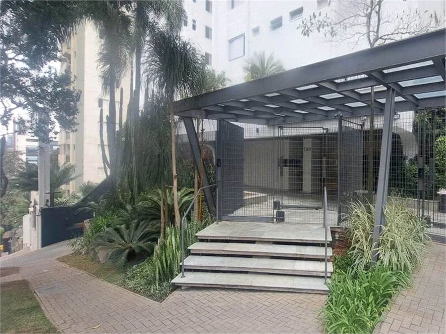Apartamento à venda com 3 quartos, sendo 1 suíte, em Pinheiros, São Paulo, SP