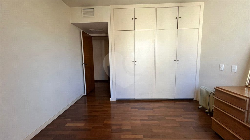 Apartamento à venda com 4 quartos, sendo 3 suítes, em Itaim Bibi, São Paulo, SP