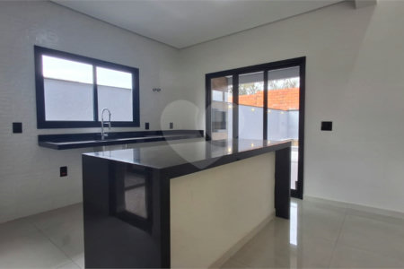 Casa à venda com 3 quartos, sendo 1 suíte, no condomínio Reserva Ipanema, Sorocaba - SP