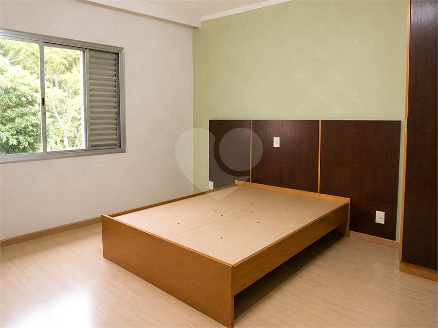 Casa à venda com 4 quartos, sendo 2 suítes,  em Jardim Bela Vista, Santo André, SP