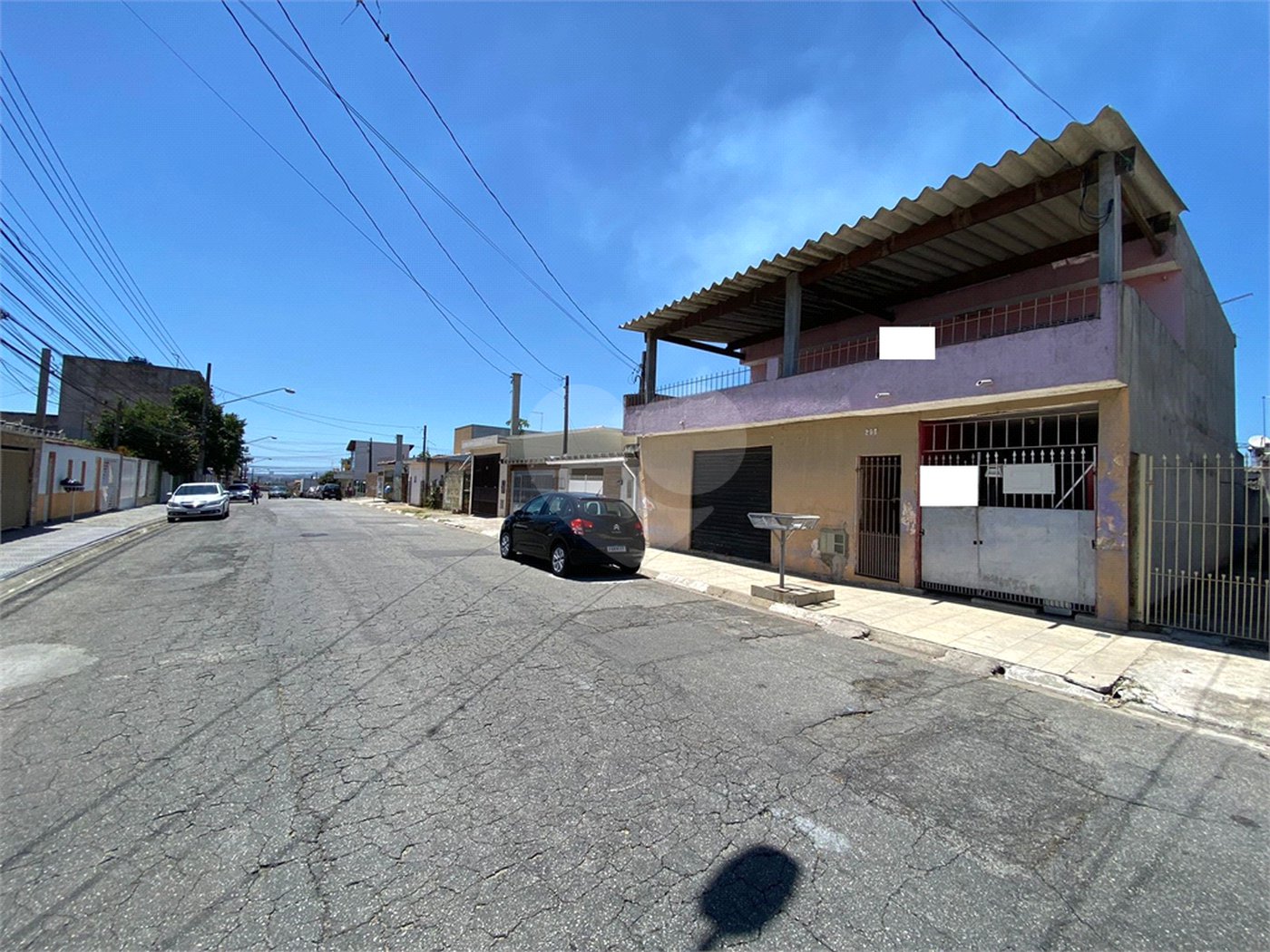 Sobrado à venda com 4 quartos em Jardim Cacique, Suzano, SP