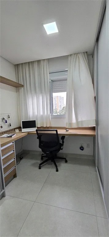 Apartamento à venda com 2 quartos, sendo 1 suíte,  em Vila Andrade, São Paulo, SP