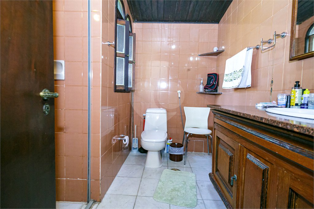 Sobrado à venda com 4 quartos, sendo 1 suíte, em Alto da Boa Vista, São Paulo, SP