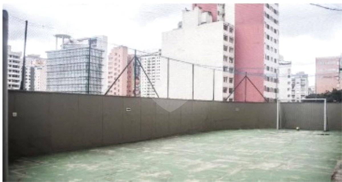 Apartamento à venda com 3 quartos, sendo 1 suíte,  em Santa Cecília, São Paulo, SP