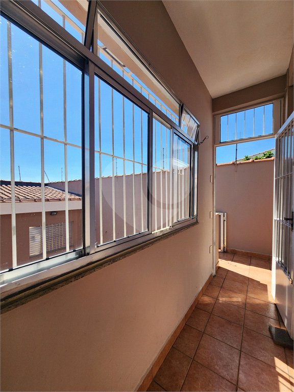 Sobrado à venda com 3 quartos, sendo 1 suíte,  em Vila Constança, São Paulo, SP
