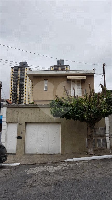 Sobrado à venda com 3 suítes em Vila Gumercindo, São Paulo, SP