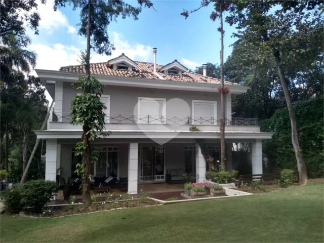 Casa à venda ou para alugar com 4 suítes no condomínio Chácara Flora, São Paulo - SP