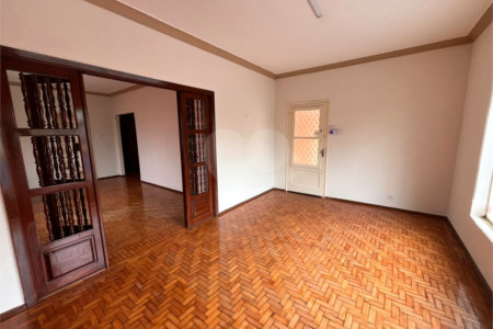 Casa à venda no Centro de São Carlos