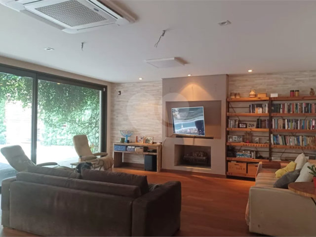 Casa Térrea à venda com 3 suítes em Alto da Boa Vista, São Paulo, SP