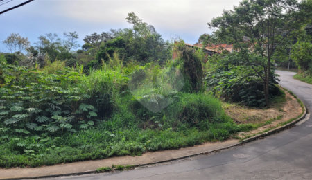 Terreno à venda em Barreiro, Mairiporã, SP