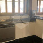 Casa à venda com 5 quartos, sendo 2 suítes, no condomínio Vinhas da Vista Alegre - Lado Sede, Vinhedo - SP