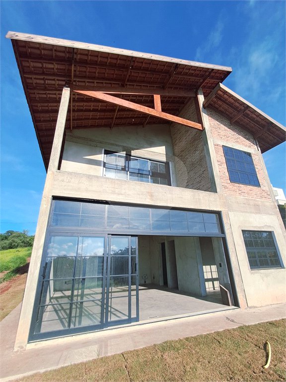 Casa à venda com 3 suítes no condomínio Village Porto Feliz, Porto Feliz - SP