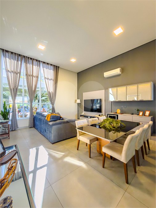 Casa à venda com 3 suítes no condomínio Jardim Residencial Dona Maria José, Indaiatuba - SP