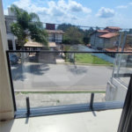 Casa à venda com 3 quartos, sendo 1 suíte,  no condomínio Terras de São Fernando, Cotia - SP