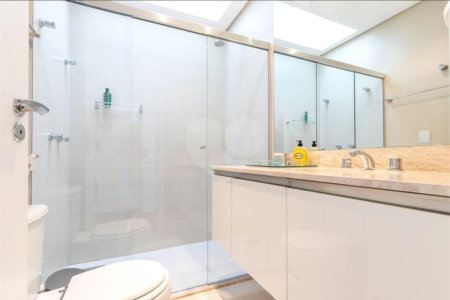 Casa à venda com 4 suítes no condomínio Residencial Villa Fiume Rosso, São Paulo - SP